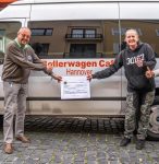 Spendenübergabe an das Café Bollerwagen